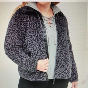 TORRID NWT Faux Shearling leopard print gray zip front jackets- size 2x SOFT!!